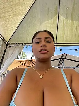 NayTorres' Live XXX Chat