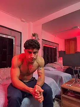 MR_MUSCLE's Live XXX Chat