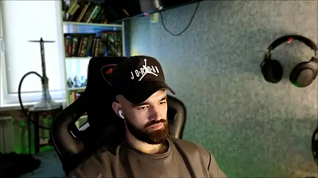 Czat XXX na żywo – _Serious_Man