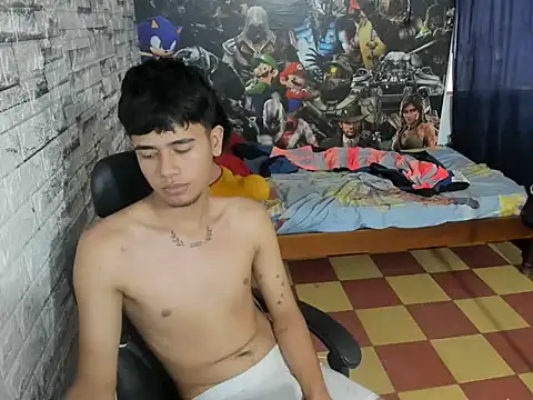 Онлайн чат XXX marek_sanchez