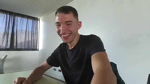 XXX chat uživo modela miguelrego