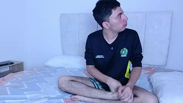 manuel_oa Adlı Modelin Canlı XXX Sohbeti