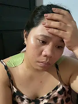 -CLARAMommy-'s Live XXX Chat
