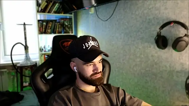 Chat +18 de _Serious_Man ao vivo