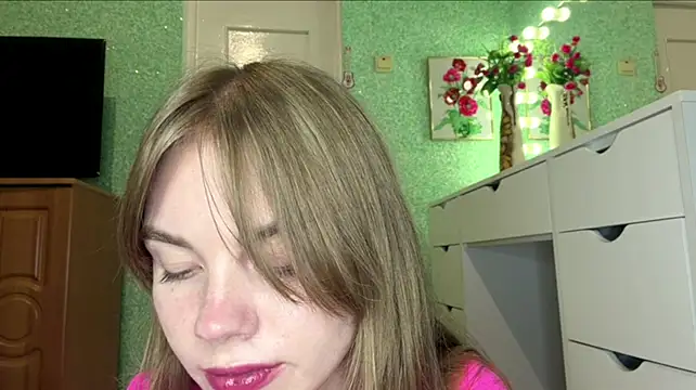 XXX chat uživo modela SunnyStrike