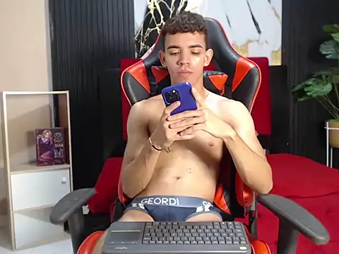 Chat XXX en directo de CamiloRoss_