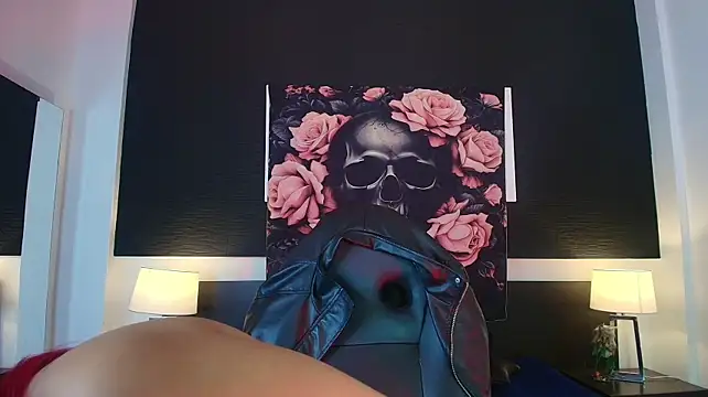 EvaaFoxxy1 Chat XXX live