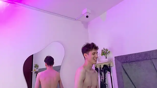 ThreeForFun_OSのライブXXXチャット