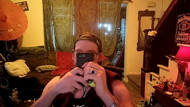 MasterDaddyCool's Live XXX Chat