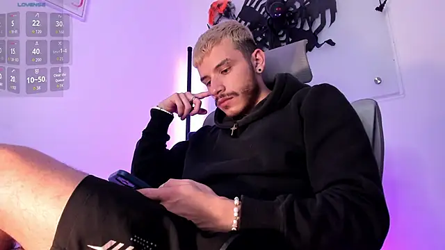 צ'אט XXX בשידור חי של Lian_ferrer