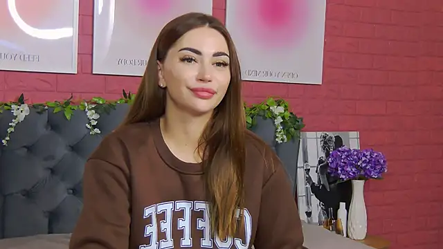 Agnessa Adlı Modelin Canlı XXX Sohbeti