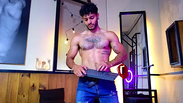 แชท XXX สดของ JuanBlade