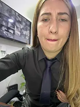 suzy-111 élő XXX-chatje