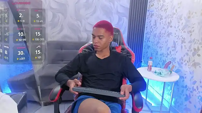 luccas_lowee live XXX chat