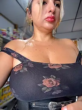 แชท XXX สดของ sammyqueenx21