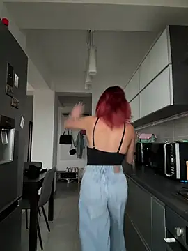 צ'אט XXX בשידור חי של RiriRoseey