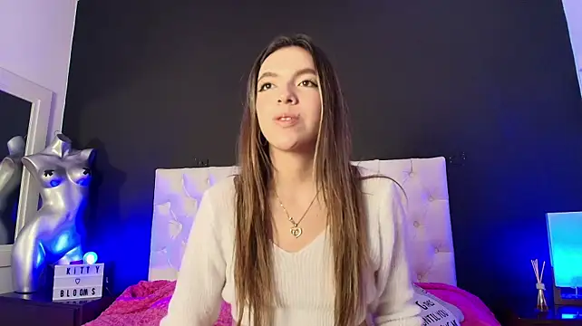 kittyblooms' Live XXX Chat
