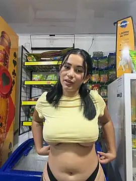 Chat +18 de celeste_rousse01 ao vivo