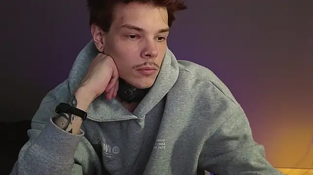 DENIS_HERE: απευθείας συνομιλία ΧΧΧ