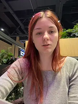 SaintMaya Adlı Modelin Canlı XXX Sohbeti