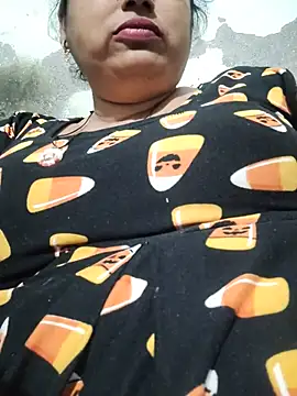 Hot_indian_Milf's Live XXX Chat