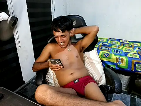 Rowy_Cam 现场XXX聊天