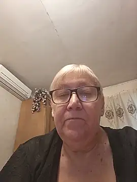 Molli1408's Live XXX Chat