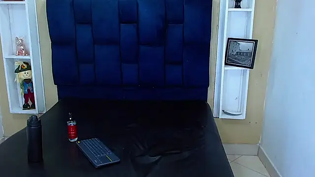 GoldenBoy_23n Live XXX chat