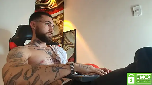 Luke_davis01 – Naživo XXX chat