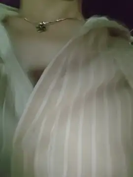 Baby-Linh Adlı Modelin Canlı XXX Sohbeti