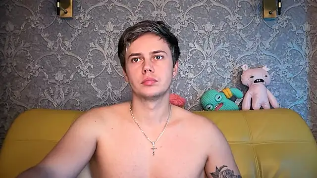 danny_love01 XXX чат на живо
