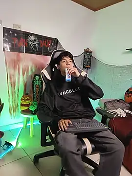Angel_Dustt1 라이브 XXX 채팅