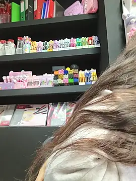MissNyraSecret's Live XXX Chat