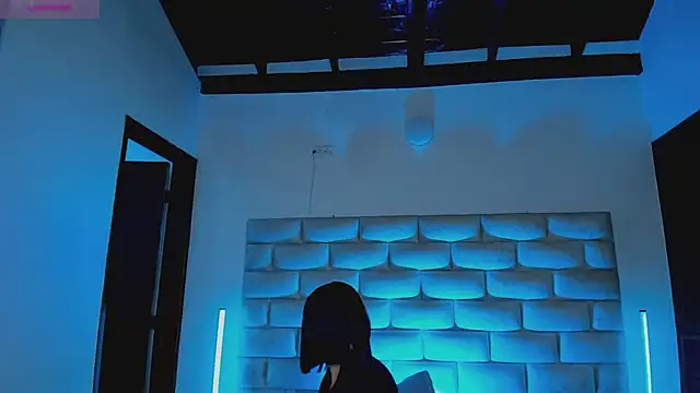 Chat XXX ao vivo de HollyGrey_