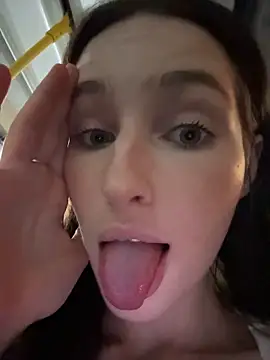 -missbehaving- – Live XXX-chat