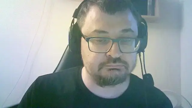 XXX chat uživo modela SirAbuser