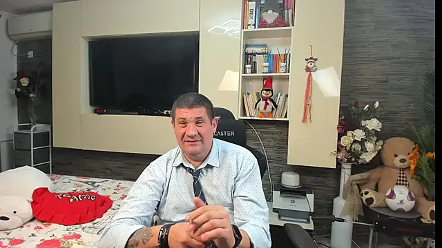SpartacusDaddy48 Chat XXX live