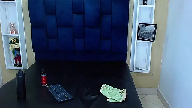 GoldenBoy_23 লাইভ XXX চ্যাট