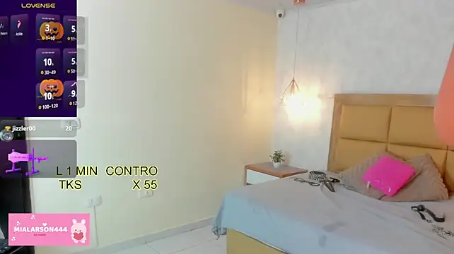 LARSONMIA Chat XXX in diretta