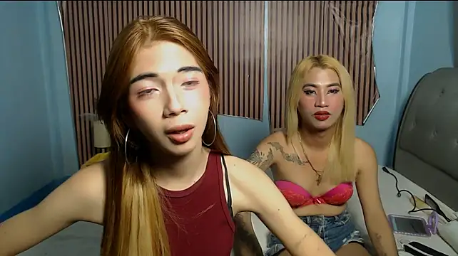 Онлайн чат XXX horsecock_levita