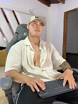 Alexander_ferre Chat XXX in diretta