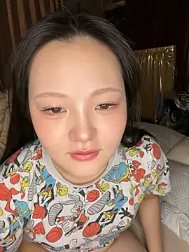 Chat +18 de MinaKubo ao vivo
