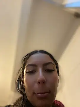 Julieth_ec_ লাইভ XXX চ্যাট