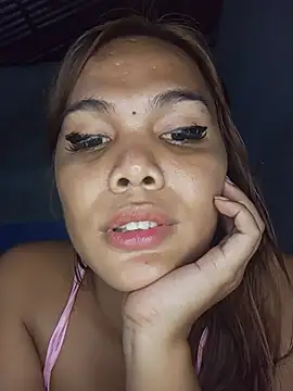 yolly_fox Chat XXX in diretta