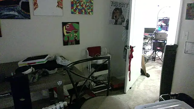 Triggerhappycj100's Webcam Show