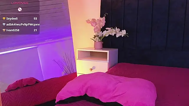 Katiaa_n's Live XXX Chat