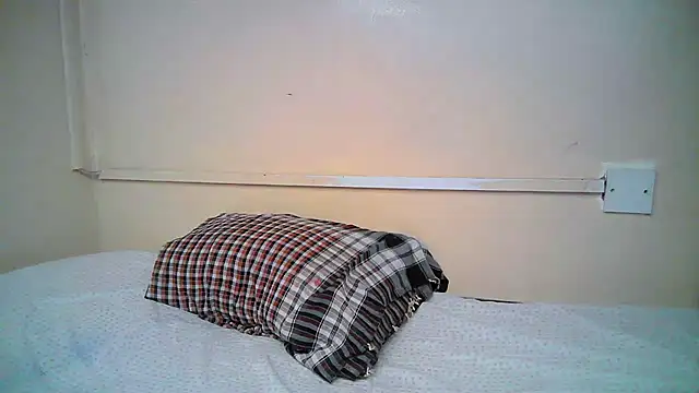 Qute_nimple Adlı Modelin Canlı XXX Sohbeti