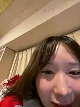 XXX chat uživo modela Yui-Ch