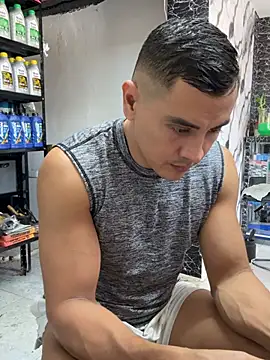 Czat XXX na żywo – Paul22cm-