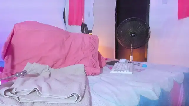 Chat XXX Live SalomeFire